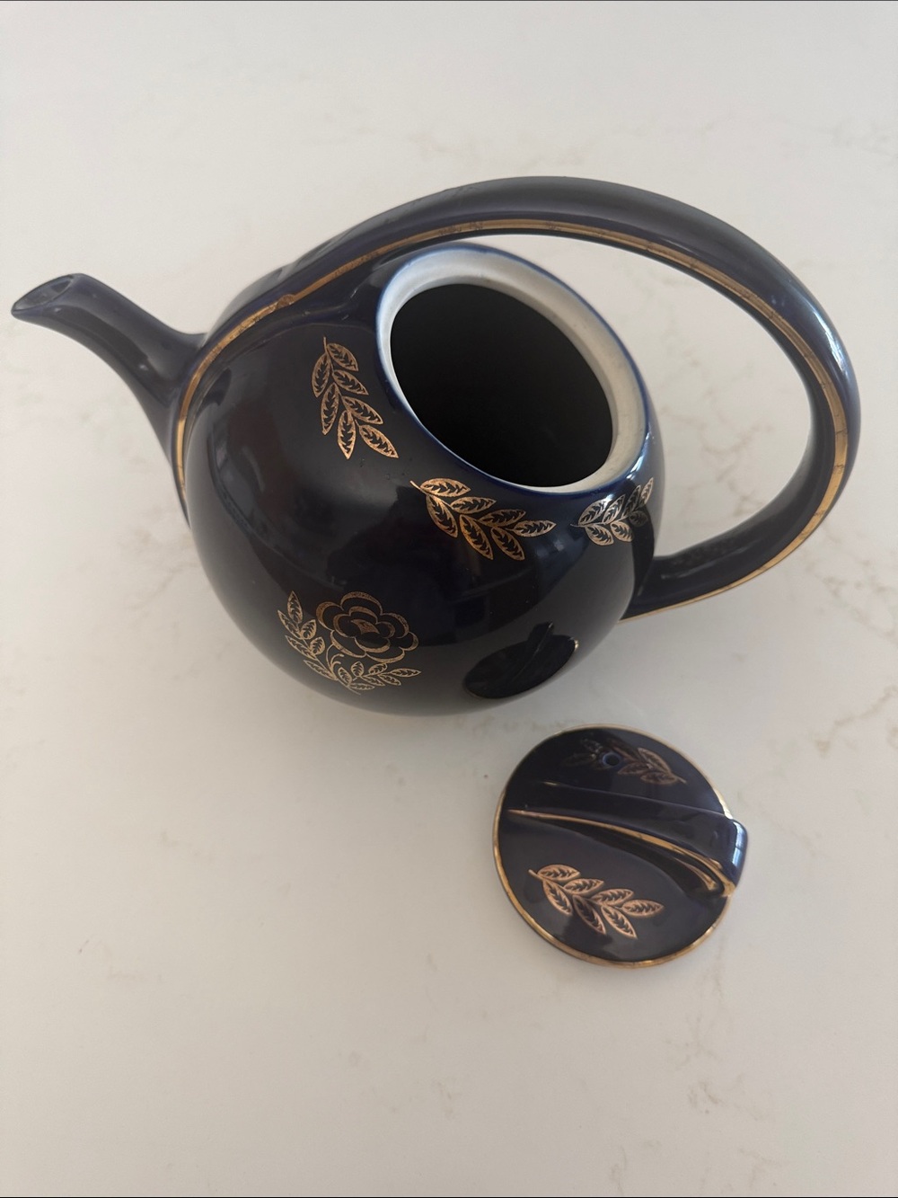Vintage Hall Blue Ceramic Teapot with Gold Floral Accents, USA, 1930’s-1940’s - Picture 9 of 13